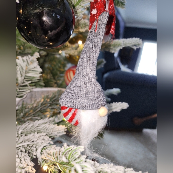 Christmas Gnomes Ornaments Set of 6 - Picture 7 of 7